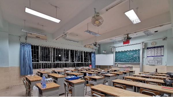 呵護(hù)學(xué)生的視力，教室照明要選led護(hù)眼教室燈具