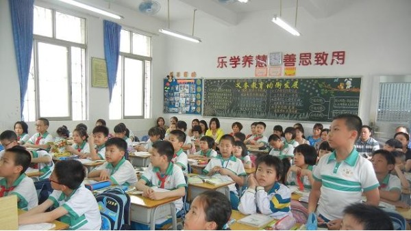 注意!!護(hù)眼健康的教室照明，不能一味追求高照度~